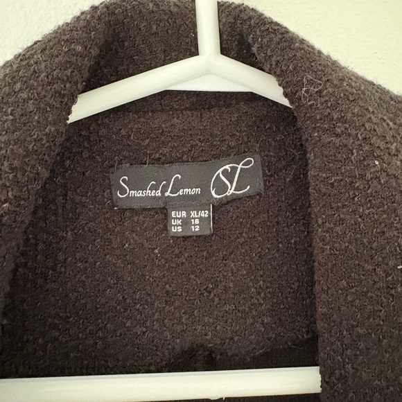 Elegant Black Women's Blazer Jacket - Picture 3 of 4